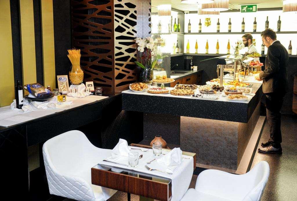 Myo Hotel Mysterius Prague Nhà hàng bức ảnh